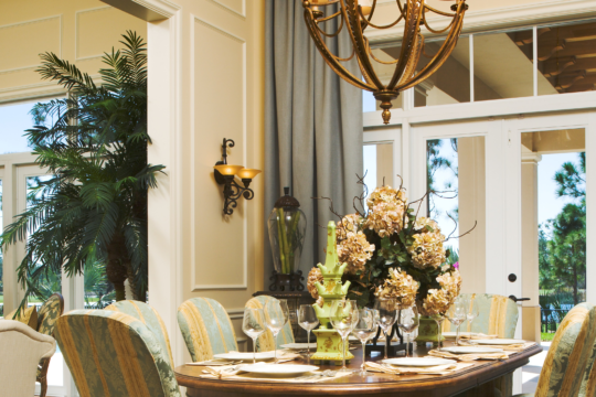 Medalist yellow dining room before Ecclestone Homes