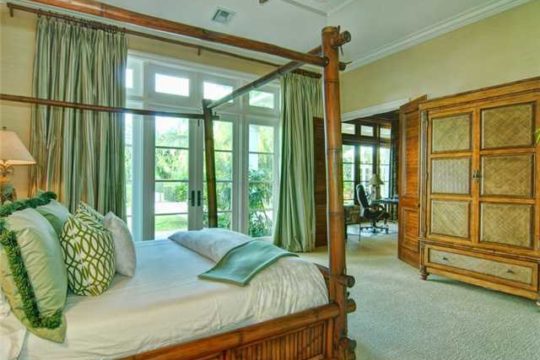 Lost Tree Village master bed room before ecclestone renovation